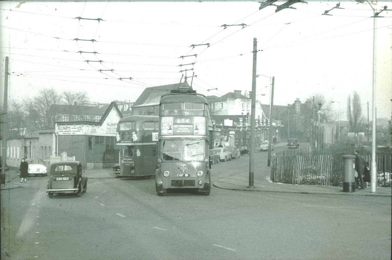 Trolleybus in Station Road, West Croydon