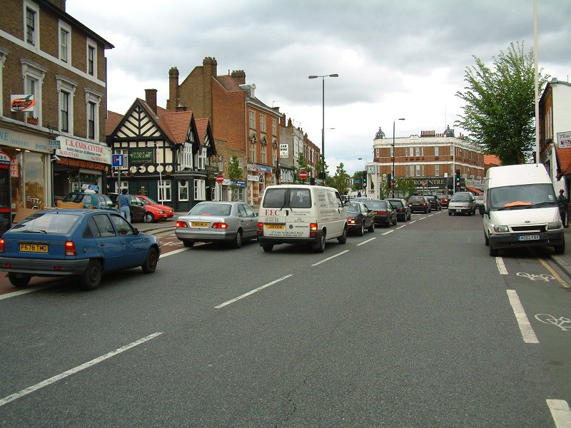 Hanwell High Street in 2002