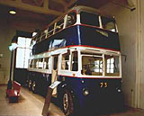 El trolebus 73 pintado en colores San Sebastian en Azpeitia. Foto: Carlos Abadias