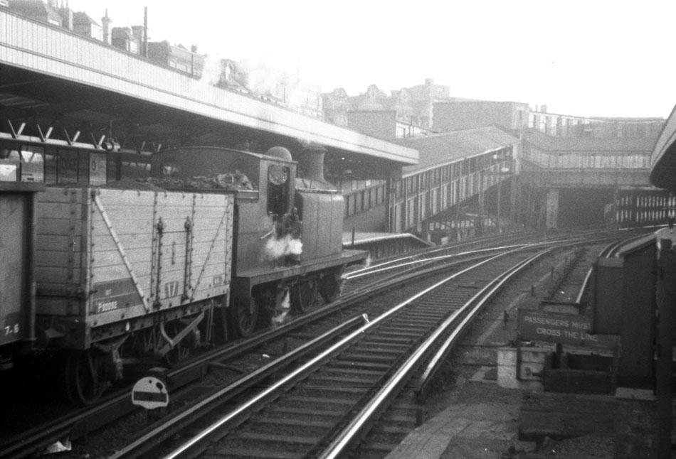 West Croydon Railway Station c1959