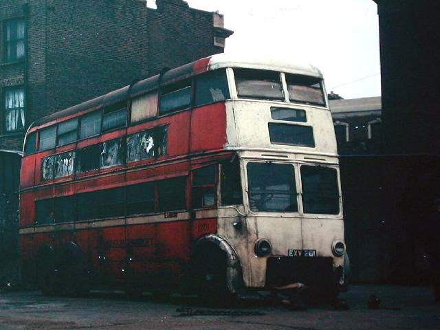 1201 at Welton Autos, Holland Park 24 August 1968